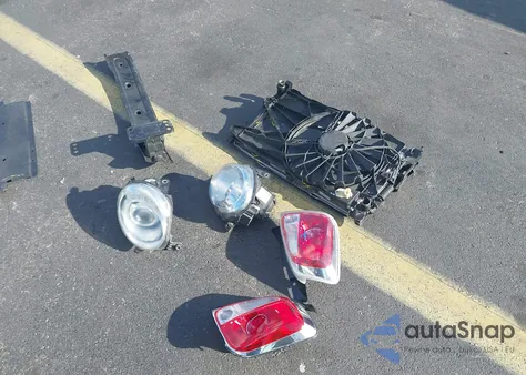 2016 Fiat 500 Abarth z USA, uszkodzony, nr VIN 3C3CFFFH2GT184581